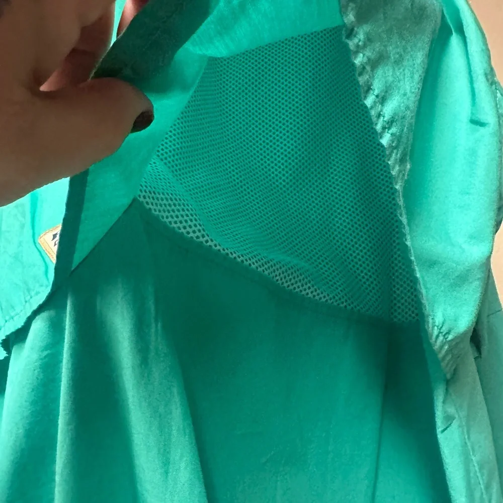 Columbia Men's‎ Green Casual Button Down Shirt
